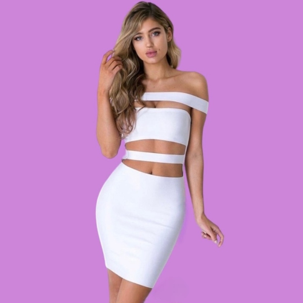 ✨NWT✨ Bebe White Off-Shoulder Midi Dress